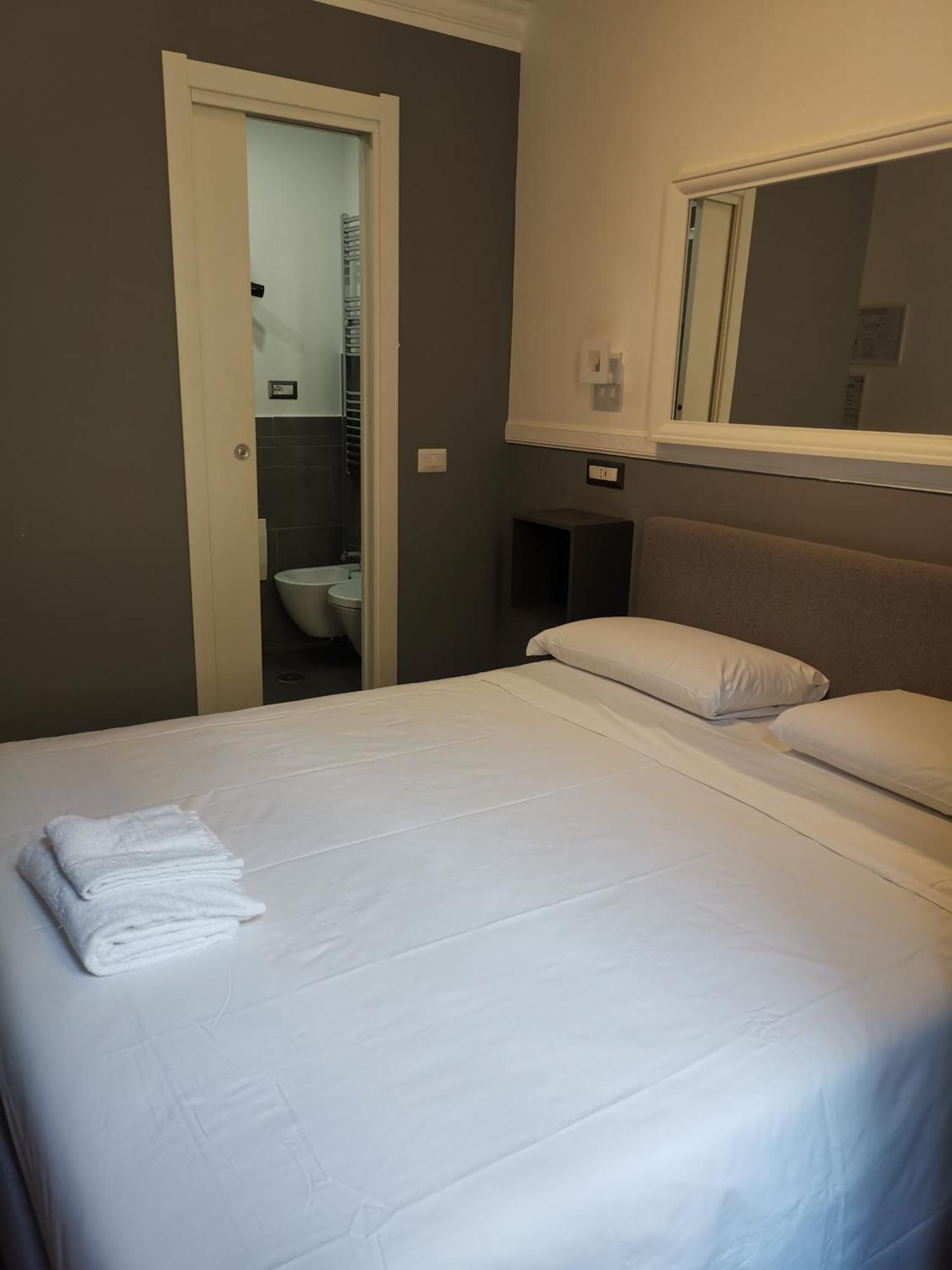 I Love Roma Guest House Экстерьер фото